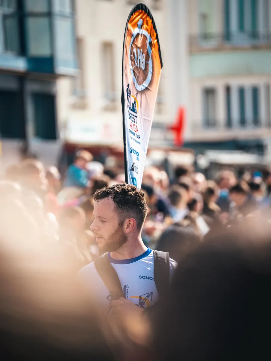 Un meneur d'allure 1h45 dans la foule du Brest Arkéa Running Tour